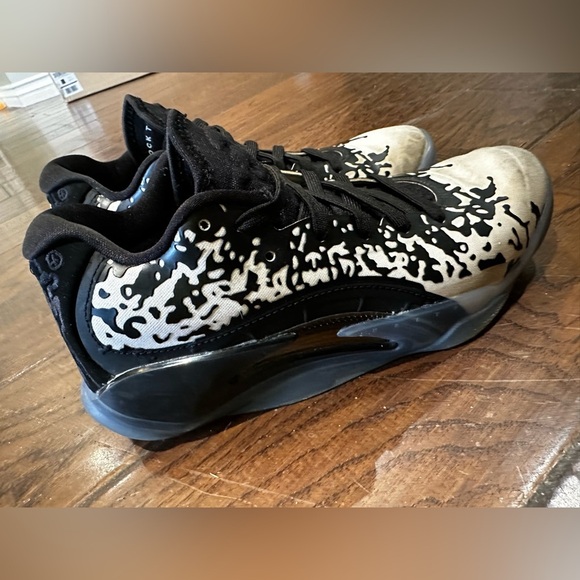 Nike Jordan Zion 3 Kids Sneakers Black and White - Picture 1 of 6